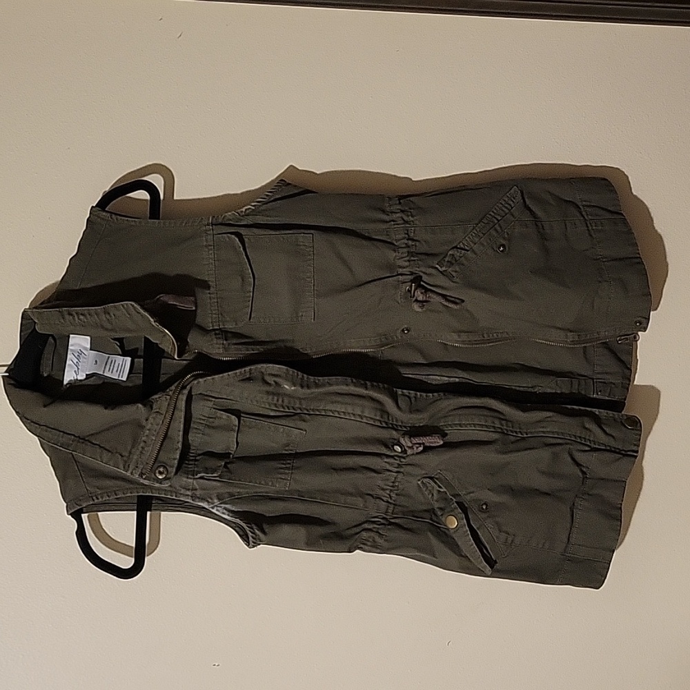 Army green vest